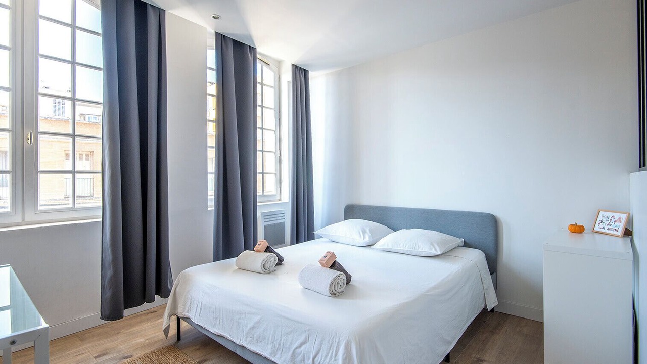 Photo of Bedroom in Hotel-de-Ville
