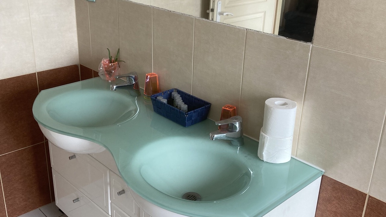 Photo of Bathroom in Caumont-sur-Durance
