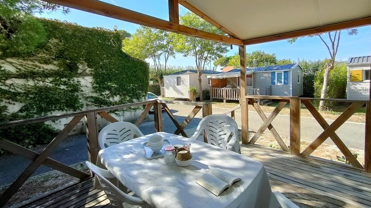 Photo of Patio Balcony in Bormes-Les-Mimosas