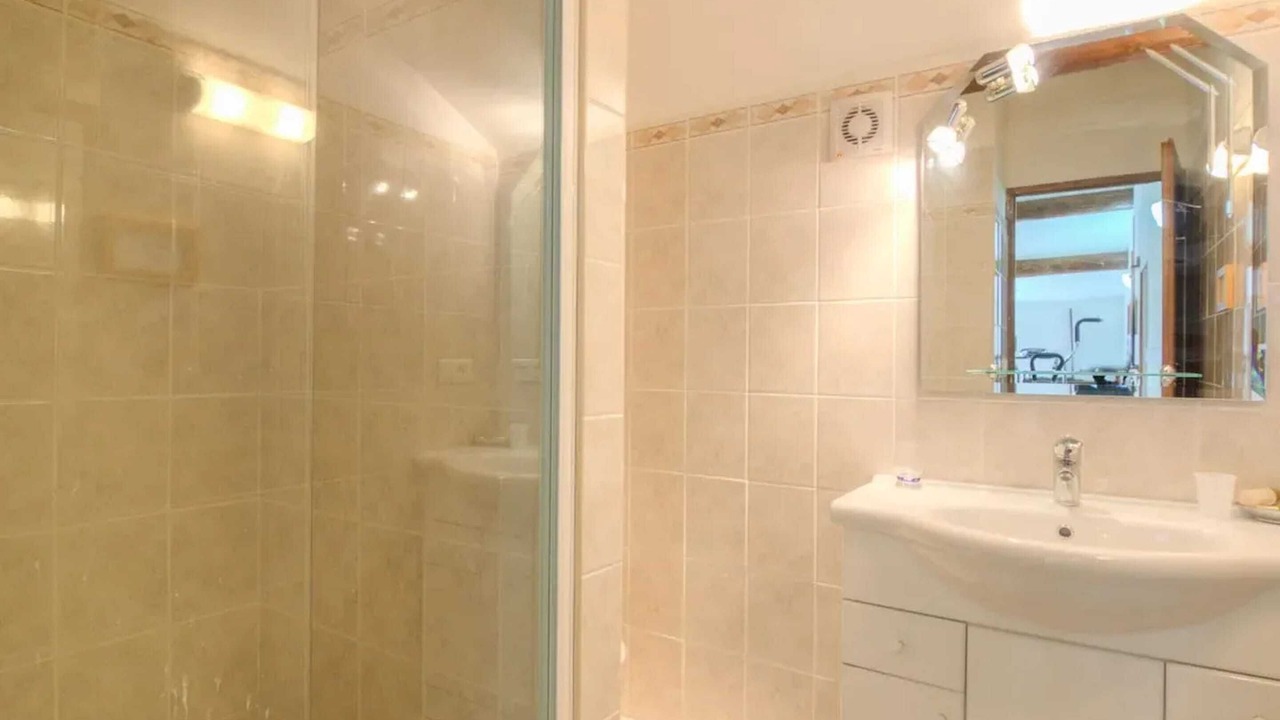 Photo of Bathroom in Althen-des-Paluds