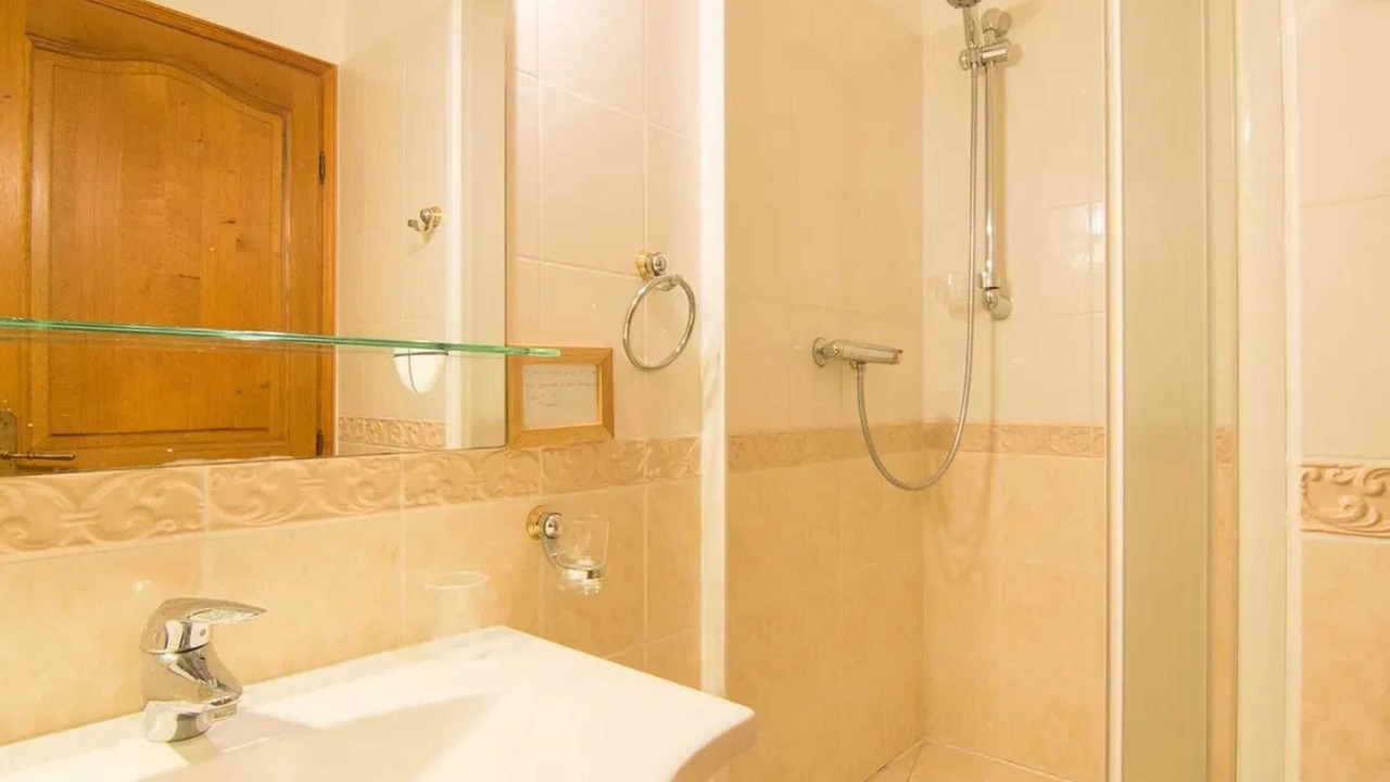 Photo of Bathroom in Althen-des-Paluds