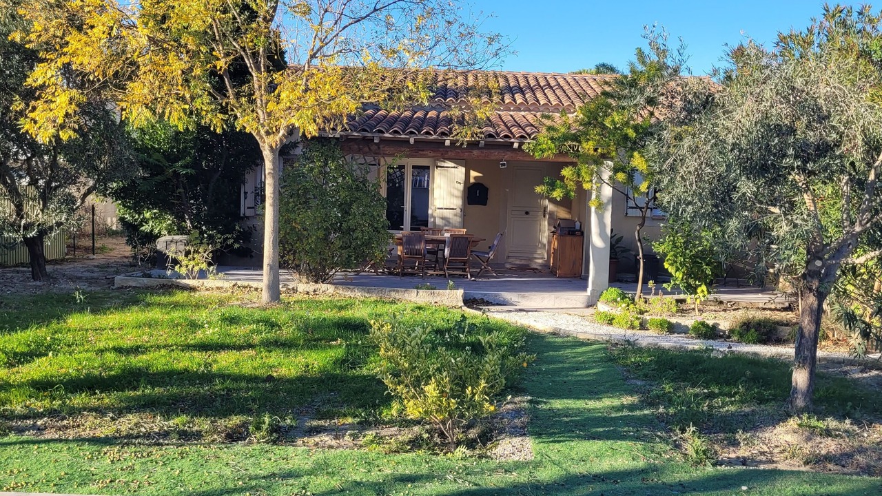 Photo of Outdoor in Chateauneuf-de-Gadagne