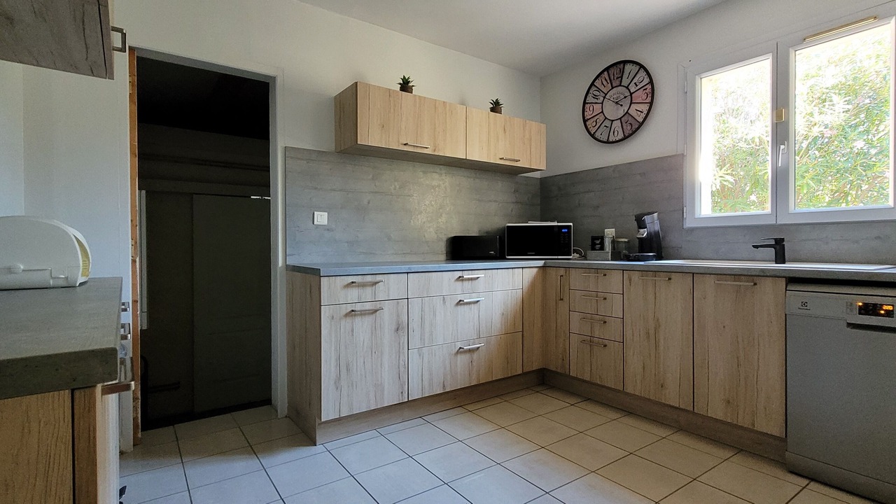 Photo of Kitchen in Chateauneuf-de-Gadagne