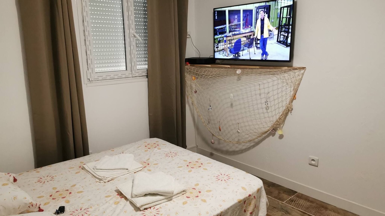 Photo of Bedroom in Les Baumettes