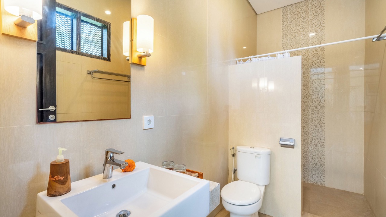Photo of Bathroom in Kampial