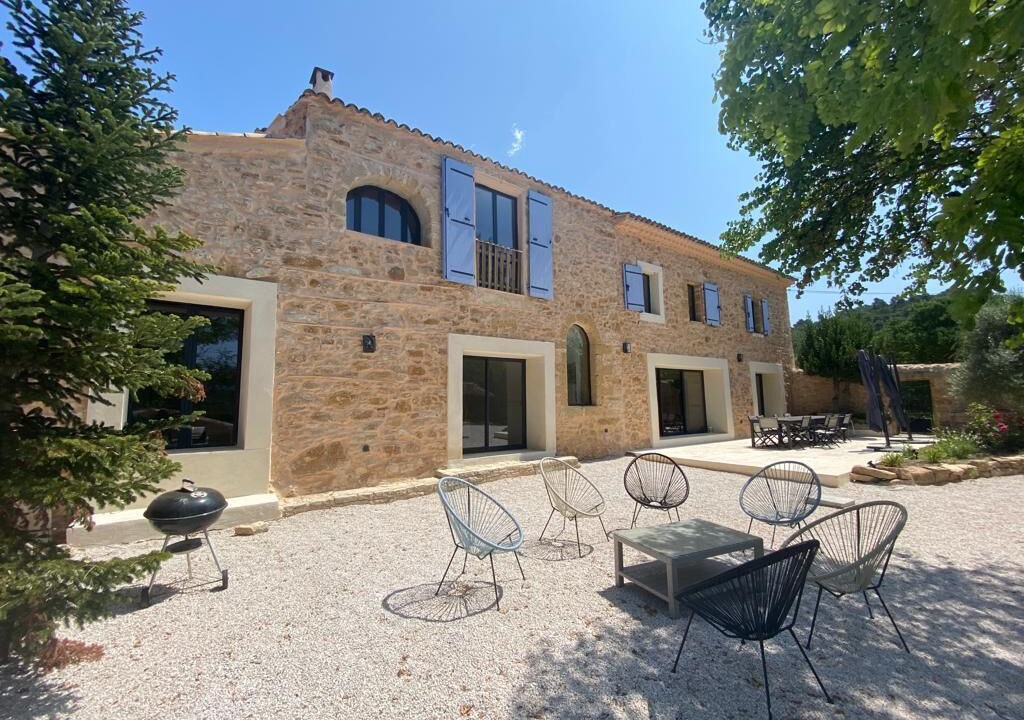 Photo of Outdoor in Jouques