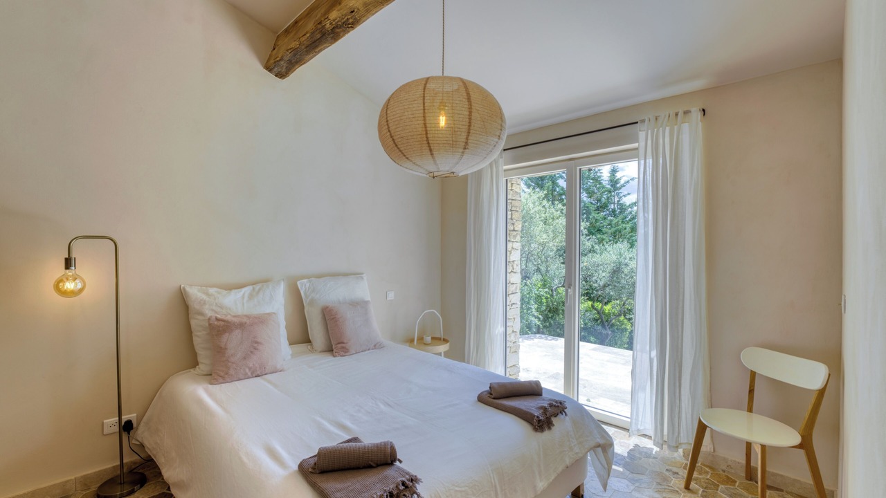 Photo of Bedroom in Lioux