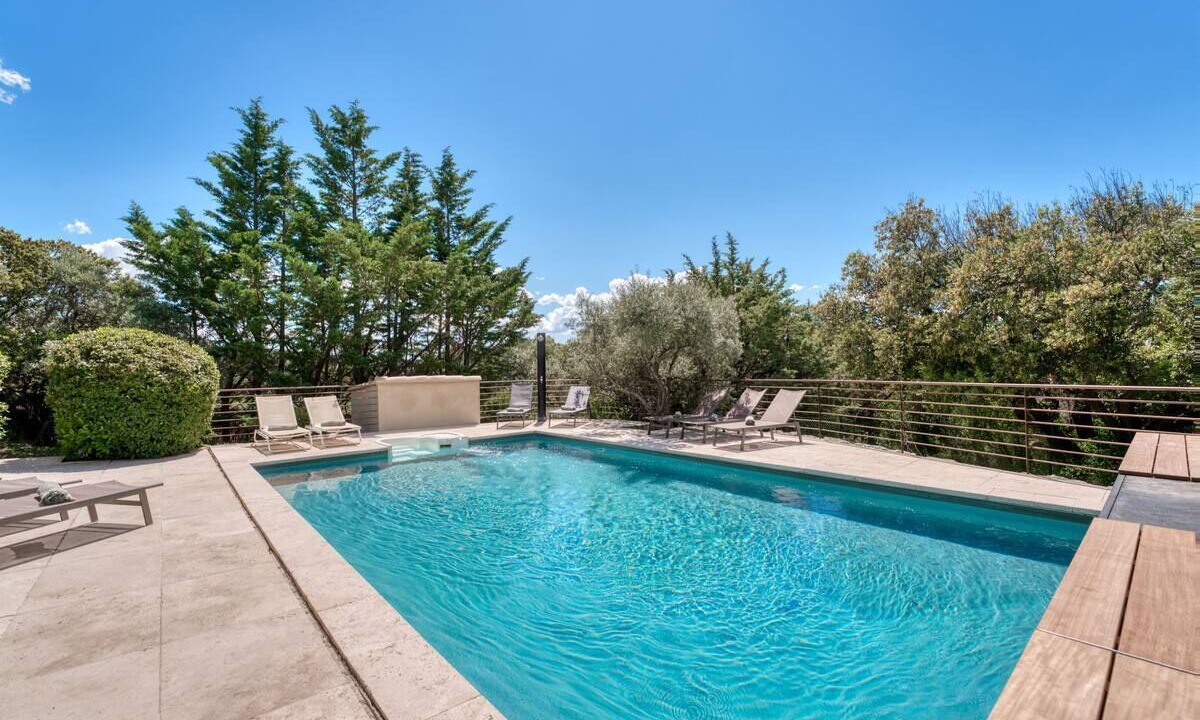 Photo of Outdoor in Lioux