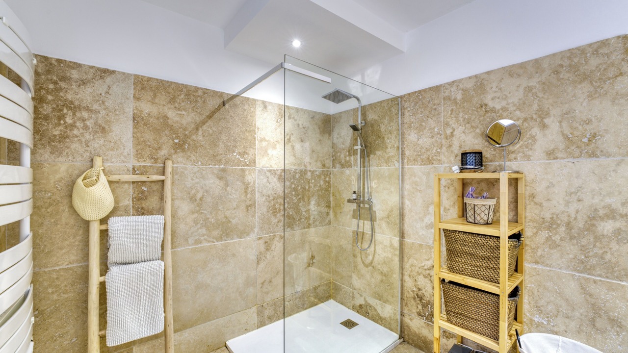 Photo of Bathroom in Lioux