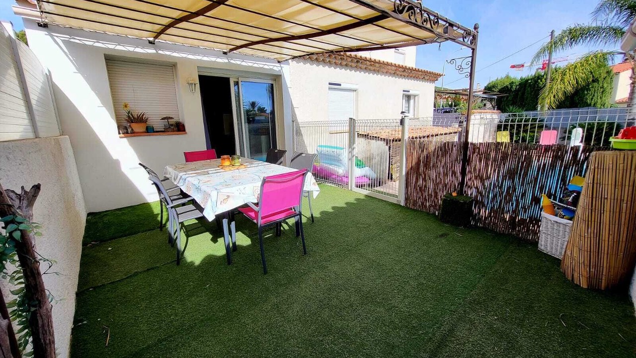 Photo of Outdoor in Sollies Pont