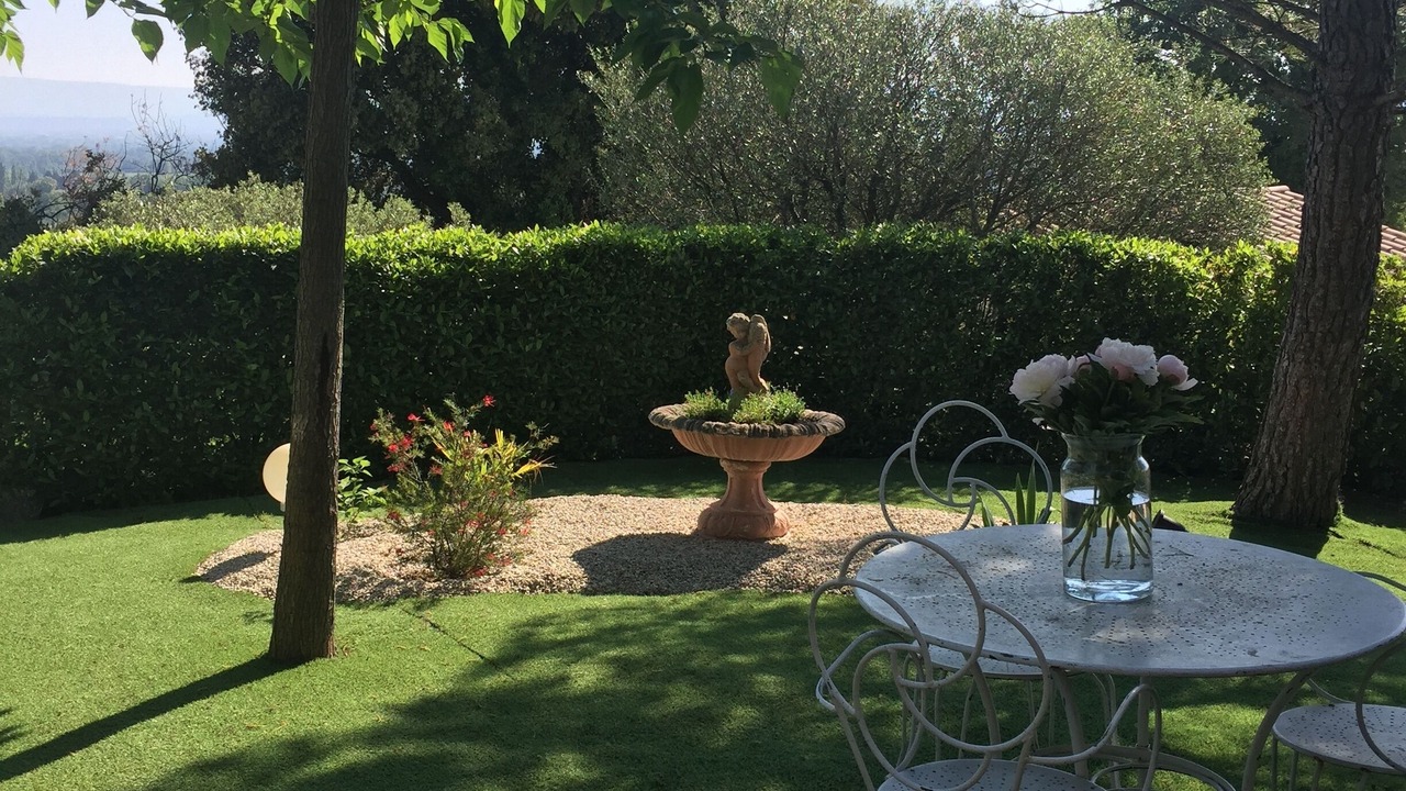 Photo of Outdoor in Saint-Saturnin-les-Avignon