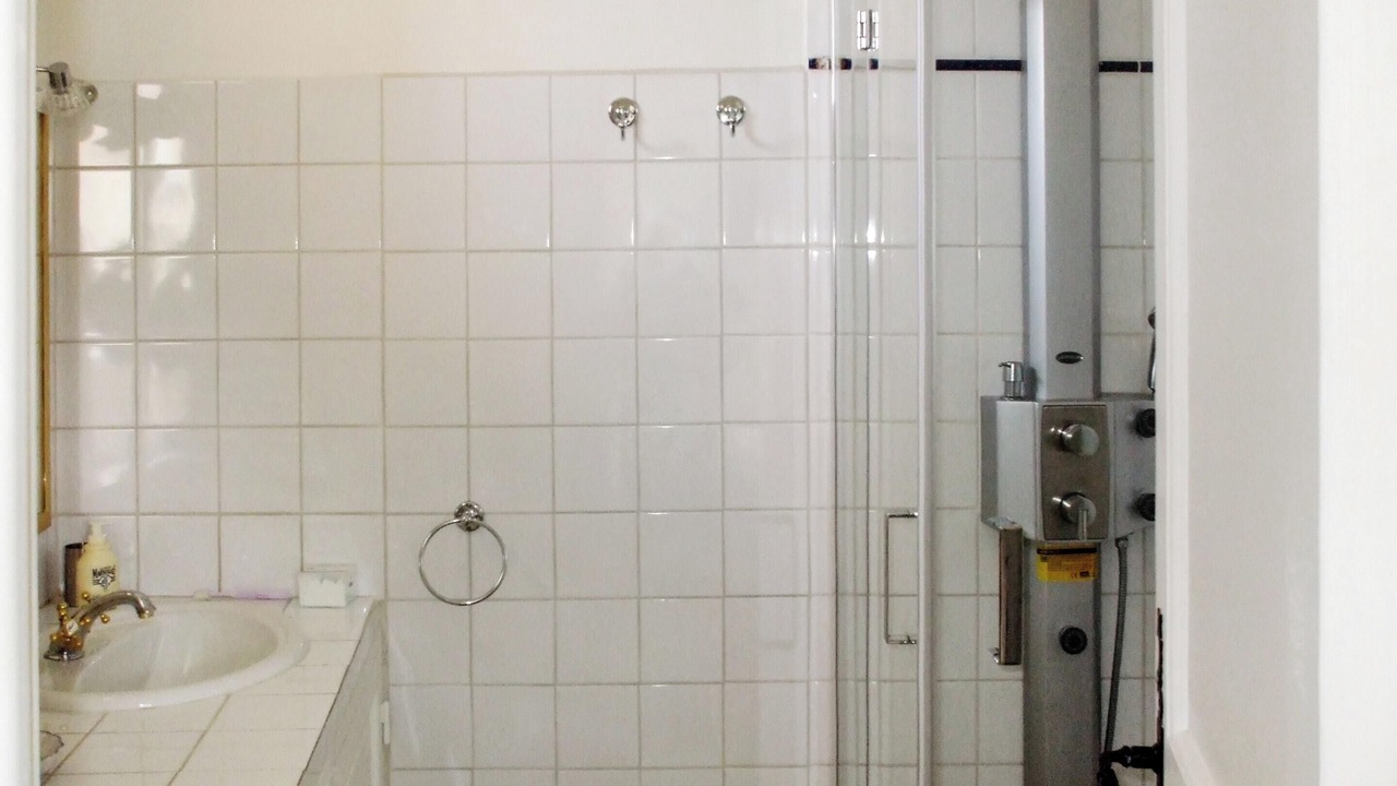 Photo of Bathroom in Molleges