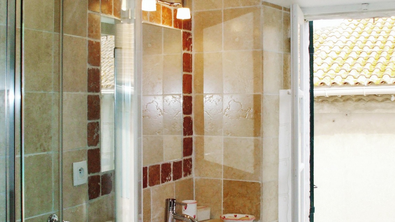 Photo of Bathroom in Molleges