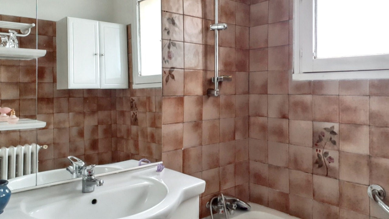 Photo of Bathroom in Caromb