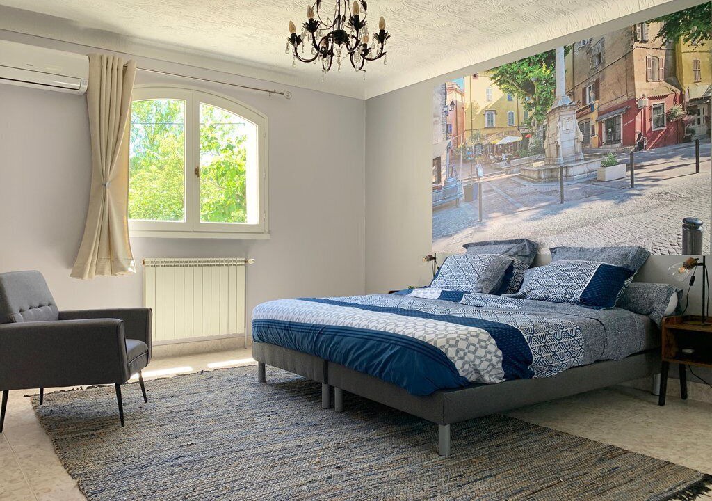 Photo of Bedroom in Draguignan