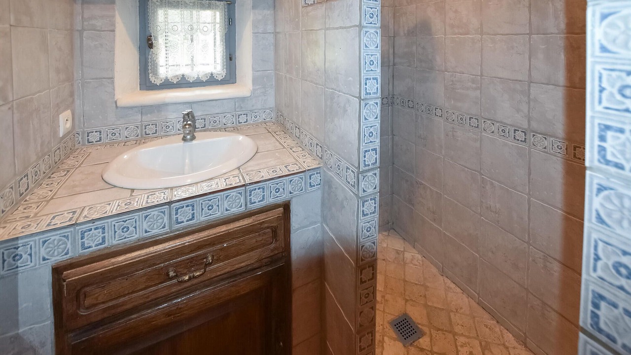Photo of Bathroom in Venasque