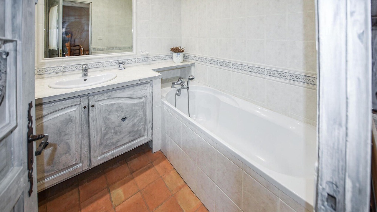 Photo of Bathroom in Venasque