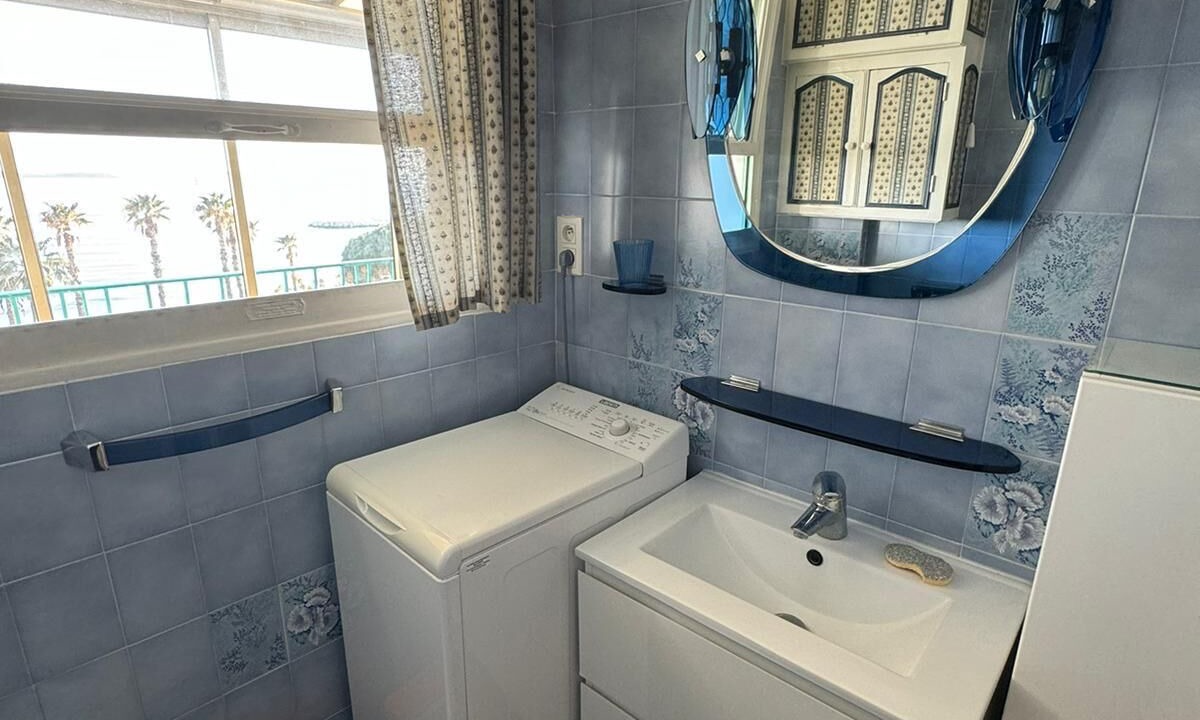 Photo of Bathroom in Bandol