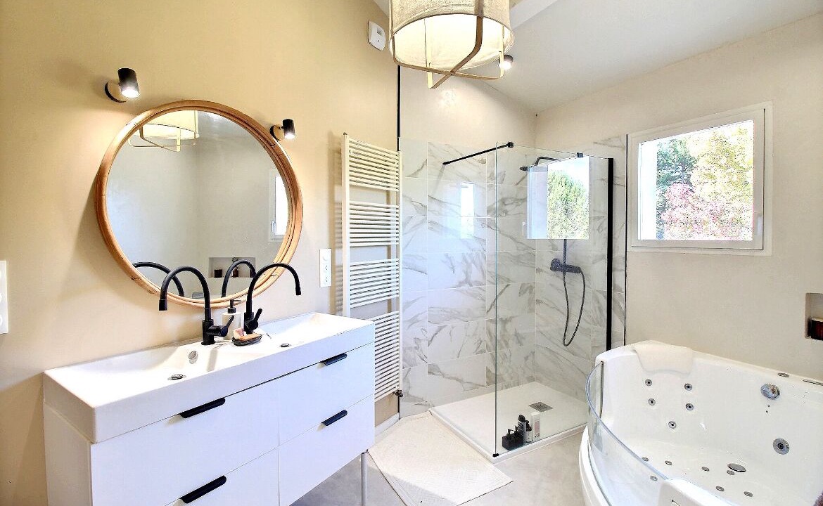Photo of Bathroom in Monteux