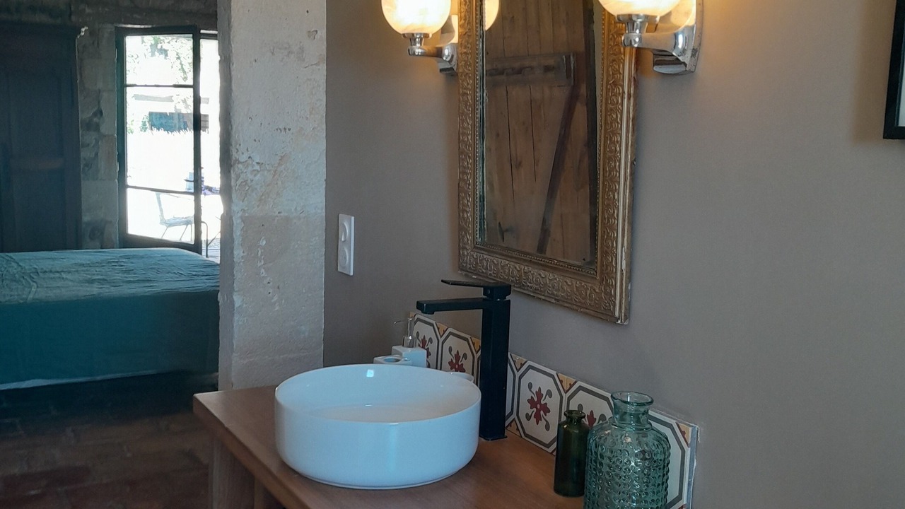 Photo of Bathroom in Manduel