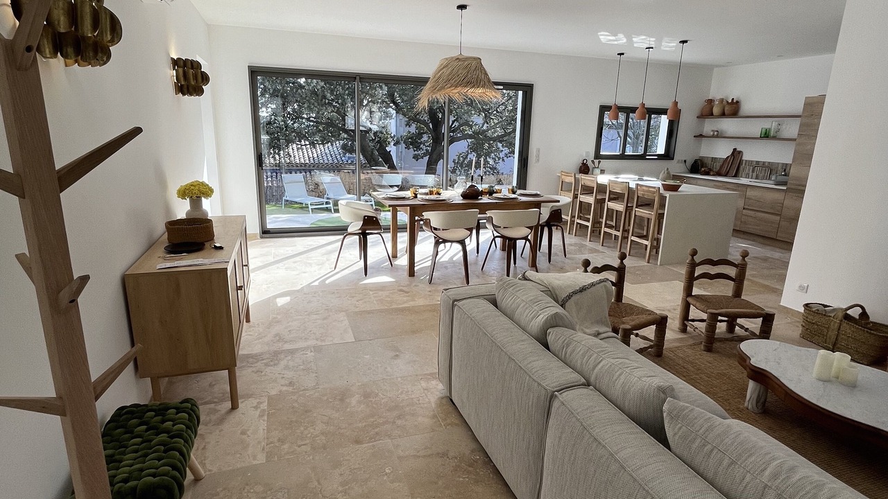 Photo of Livingroom in Rochefort-du-Gard