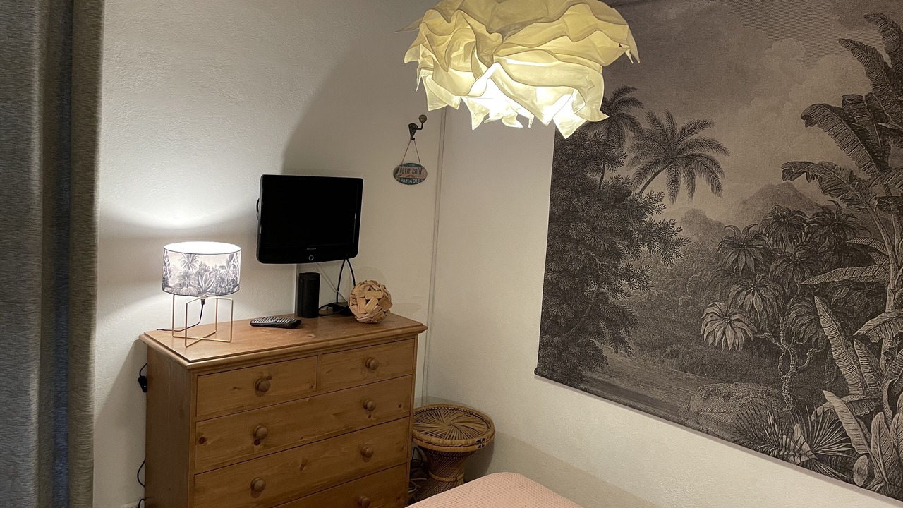 Photo of Bedroom in Saint-Cannat