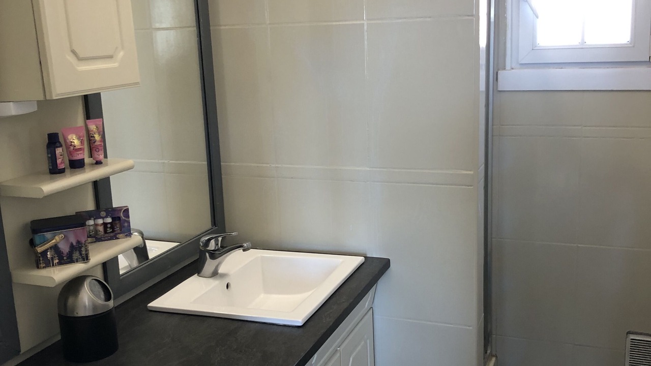 Photo of Bathroom in Laudun