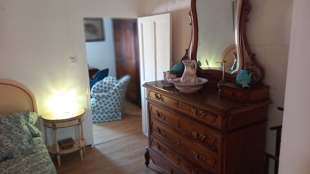 Photo of Bedroom in Jonquieres-Saint-Vincent