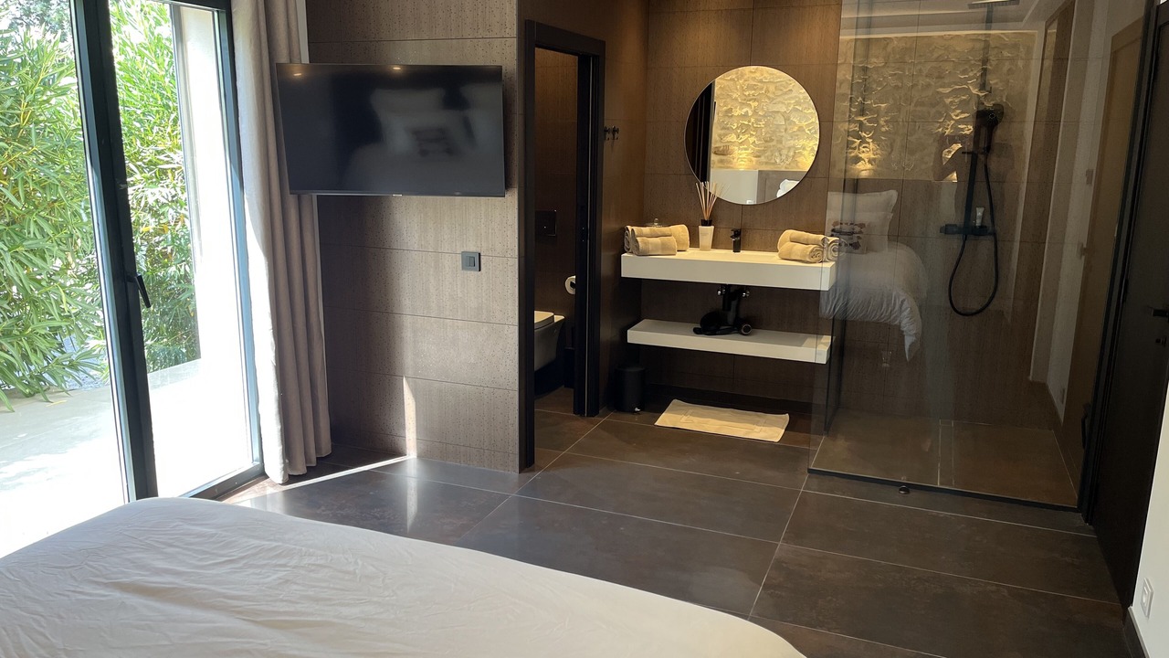 Photo of Bedroom in Caderousse