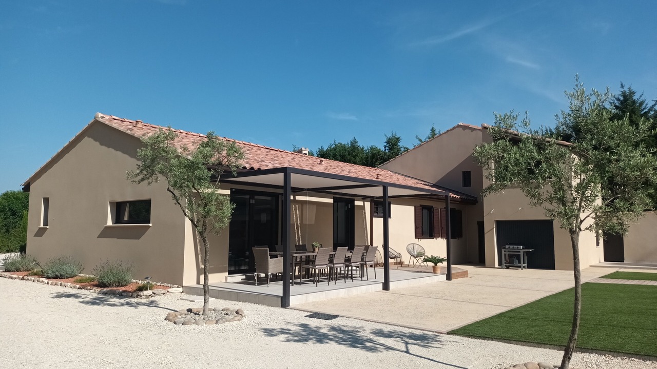 Photo of Outdoor in Orange