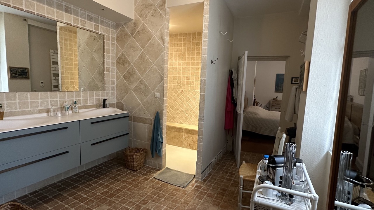 Photo of Bathroom in Caderousse