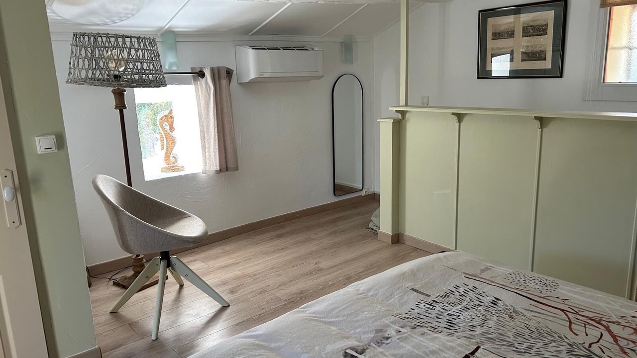 Photo of Bedroom in Auriol