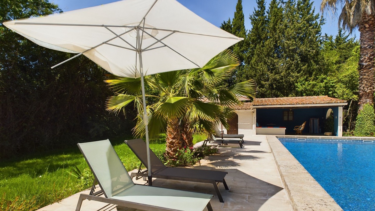 Photo of Outdoor in Mouries