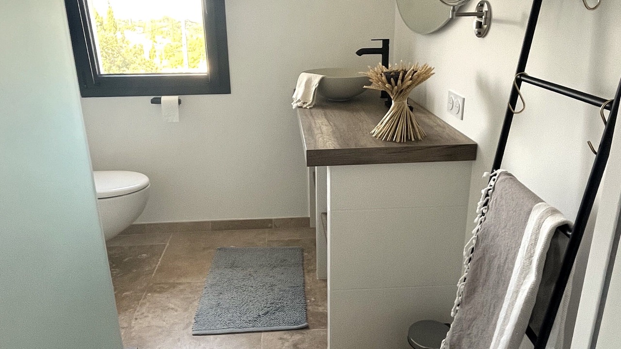 Photo of Bathroom in Villes-sur-Auzon