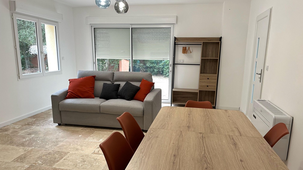 Photo of Livingroom in Cuers