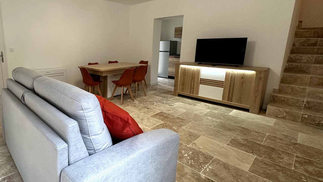 Photo of Livingroom in Cuers