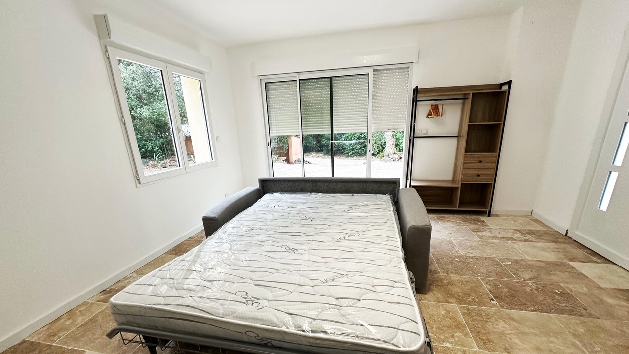 Photo of Bedroom in Cuers