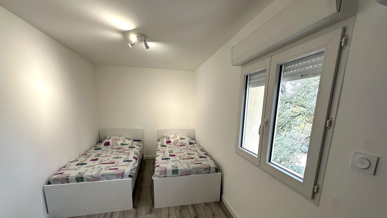Photo of Bedroom in Cuers