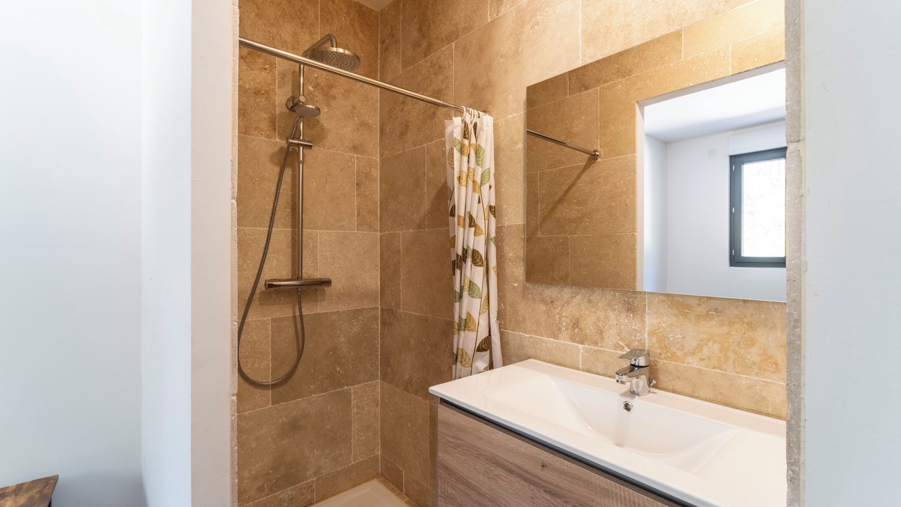 Photo of Bathroom in Mondragon