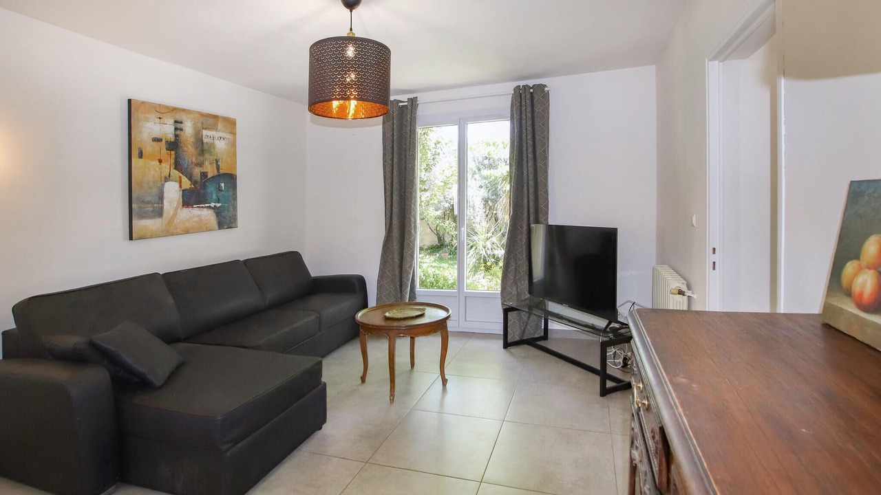Photo of Bedroom in Montfavet