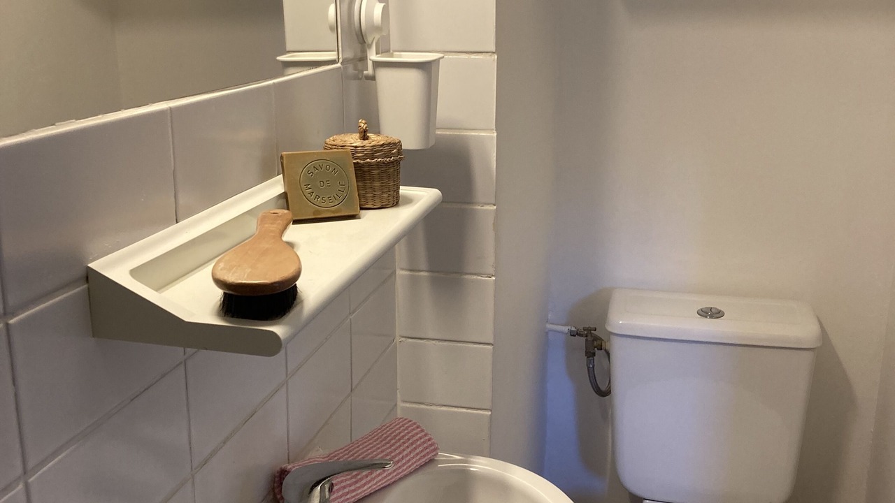 Photo of Bathroom in Saint-Mitre