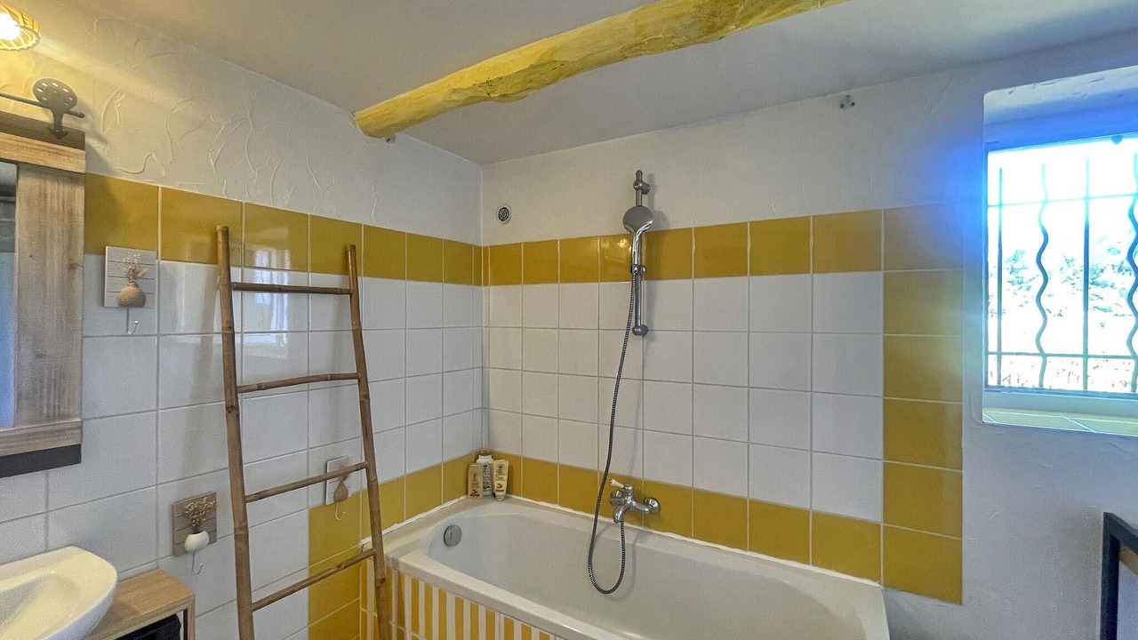 Photo of Bathroom in Carces