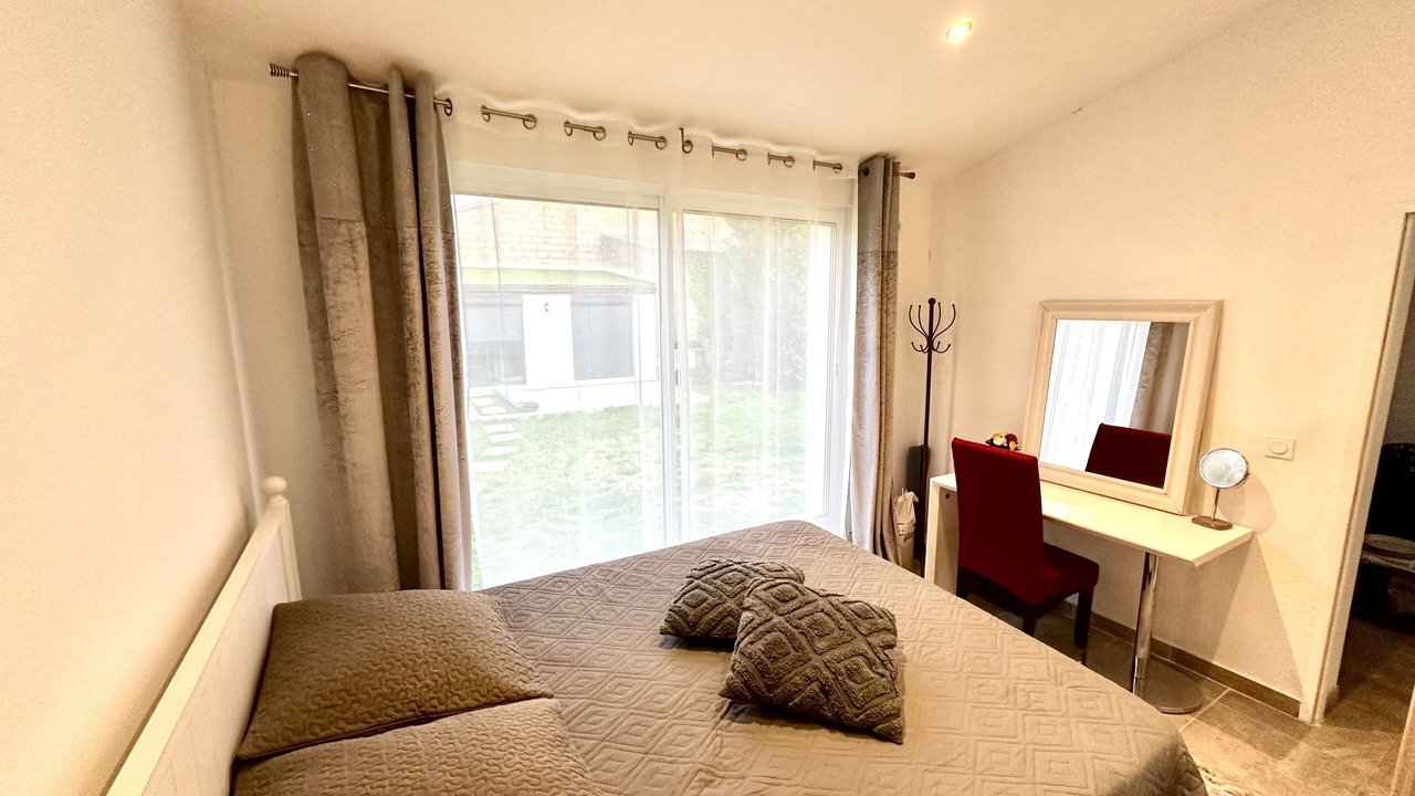 Photo of Bedroom in Monteux