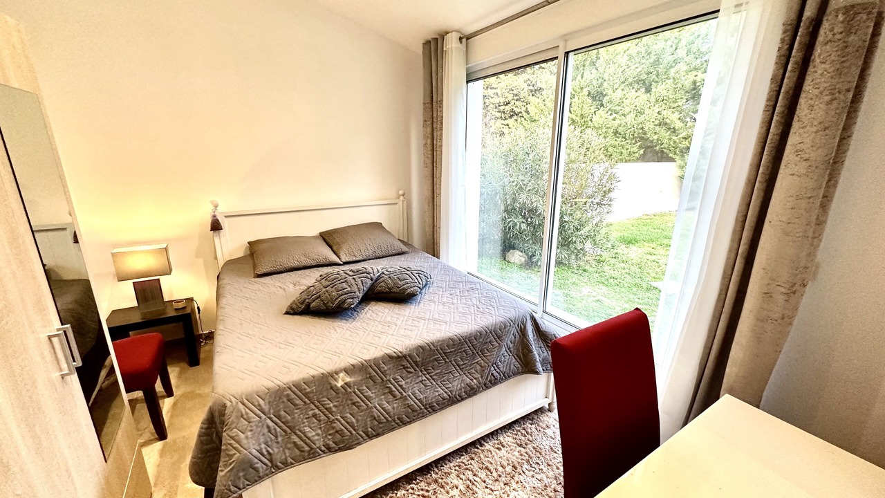 Photo of Bedroom in Monteux