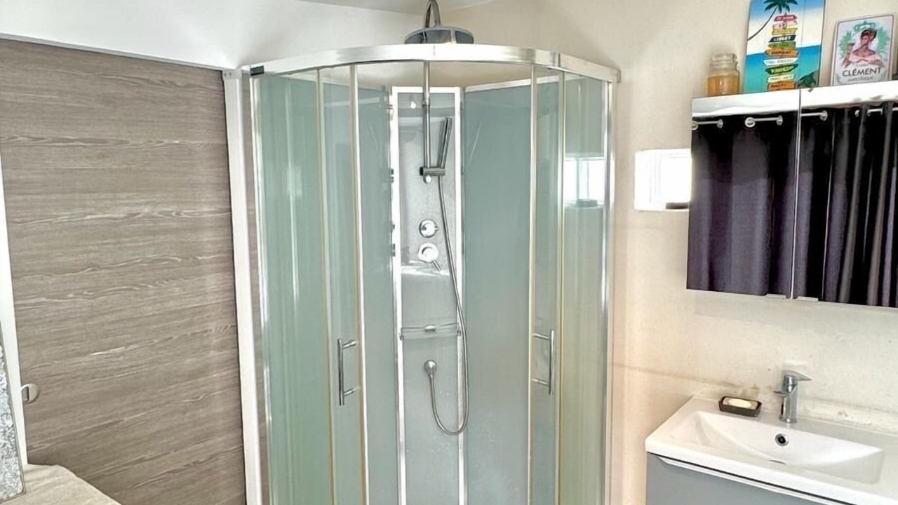 Photo of Bathroom in Monteux