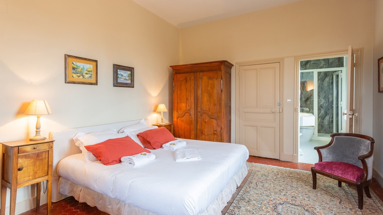 Photo of Bedroom in Orange