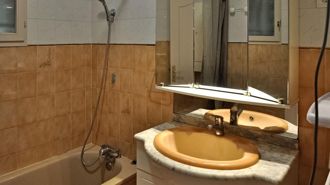 Photo of Bathroom in Rochefort-du-Gard