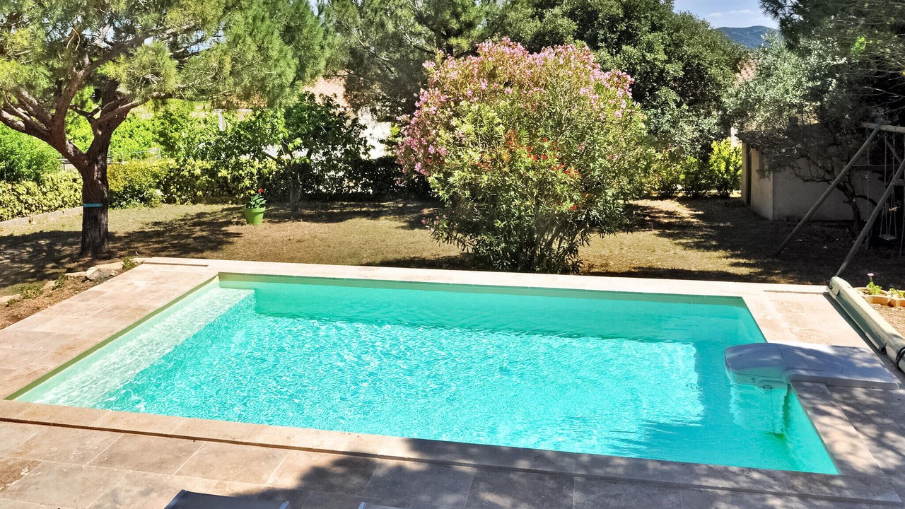 Photo of Outdoor in Rochefort-du-Gard