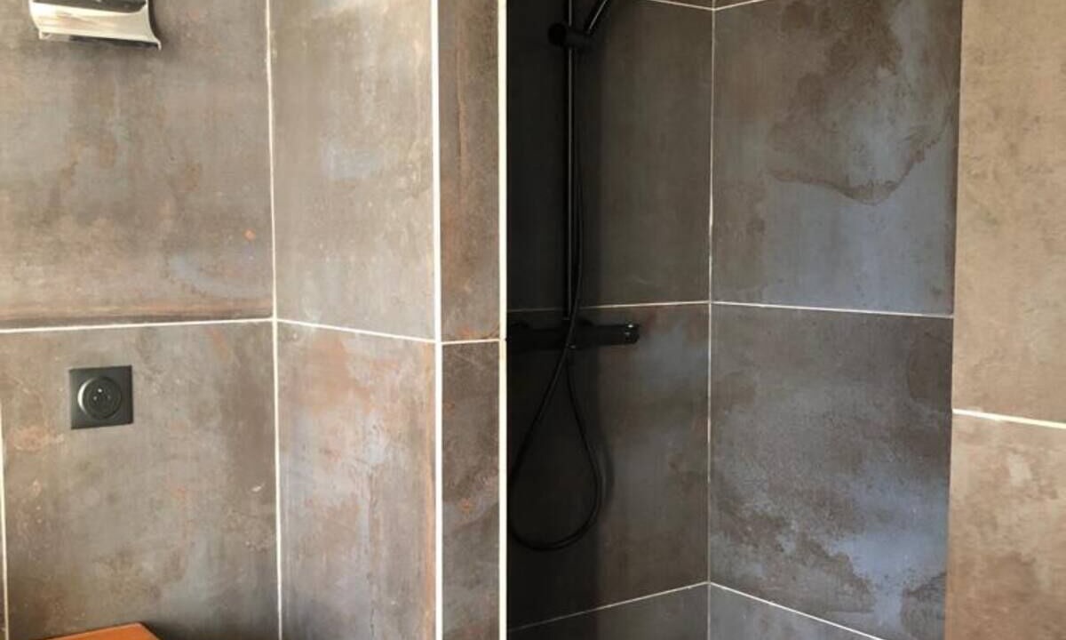Photo of Bathroom in Orange