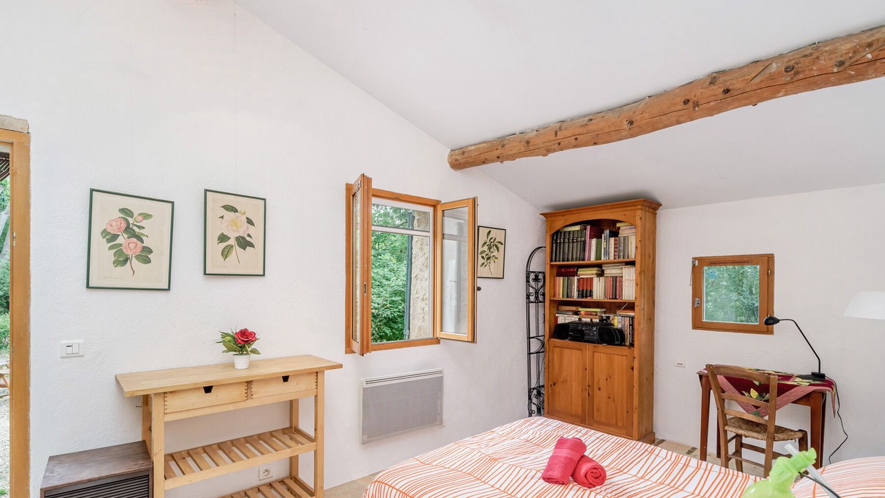 Photo of Bedroom in Puget